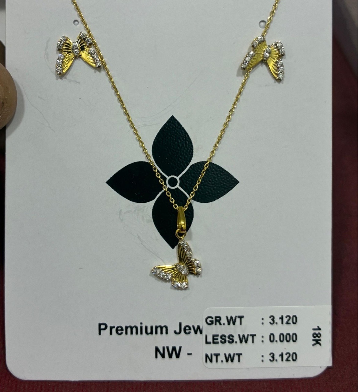 Gold Floral Pendant Set view 7