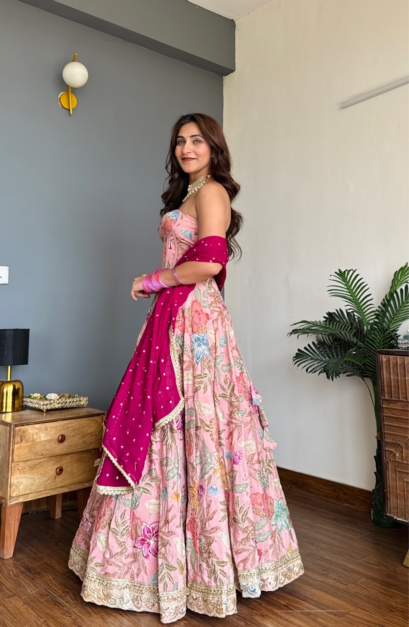 ‘Gulzar’ Lehenga set with Corset Blouse view 4