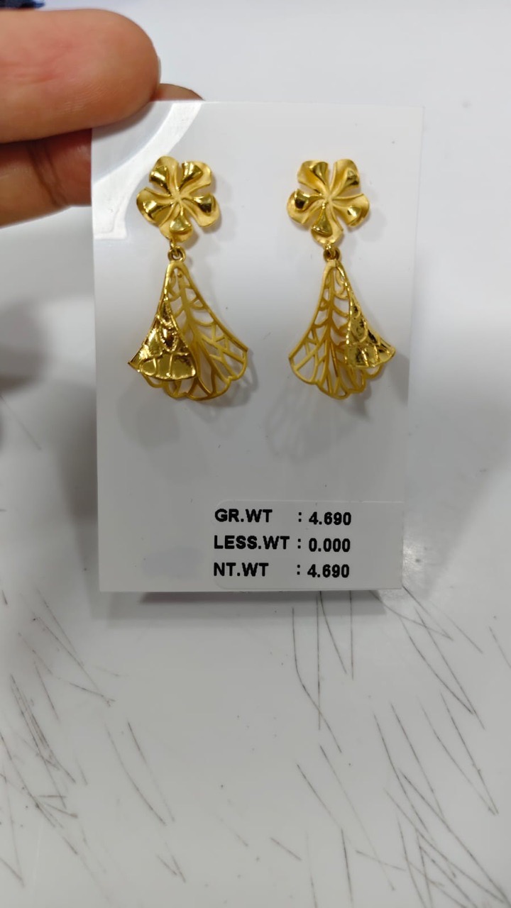 Heartbeat Earrings view 9