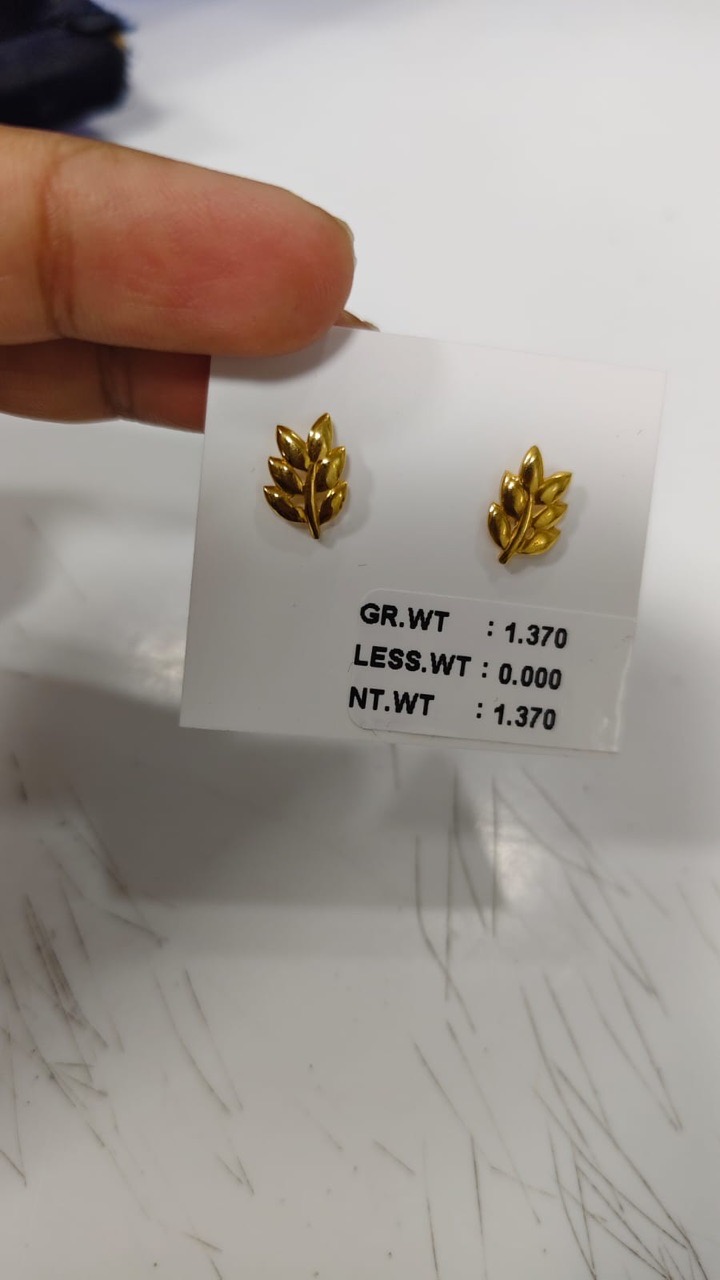 Heartbeat Earrings view 10
