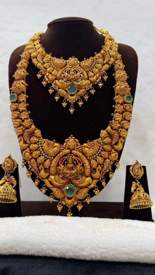Temple Gold Necklace Set view 2