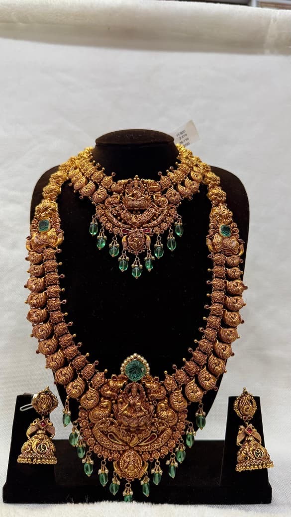 Temple Gold Necklace Set view 5