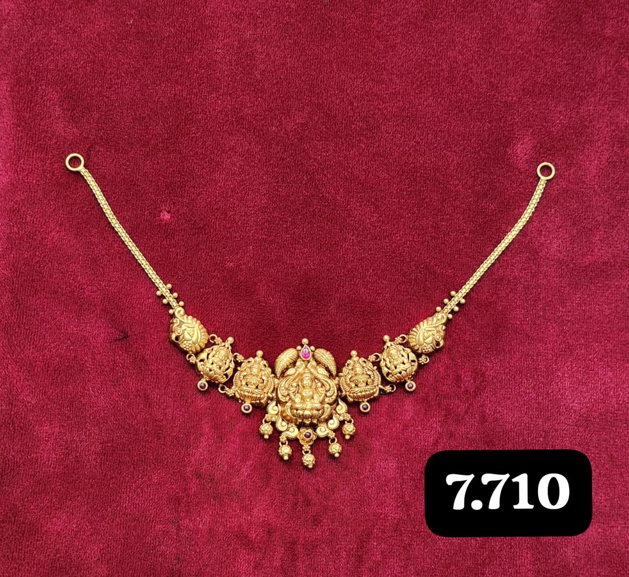 Traditional Pendent Gold Necklace view 4