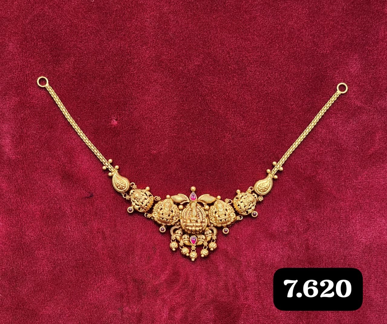 Traditional Pendent Gold Necklace view 7