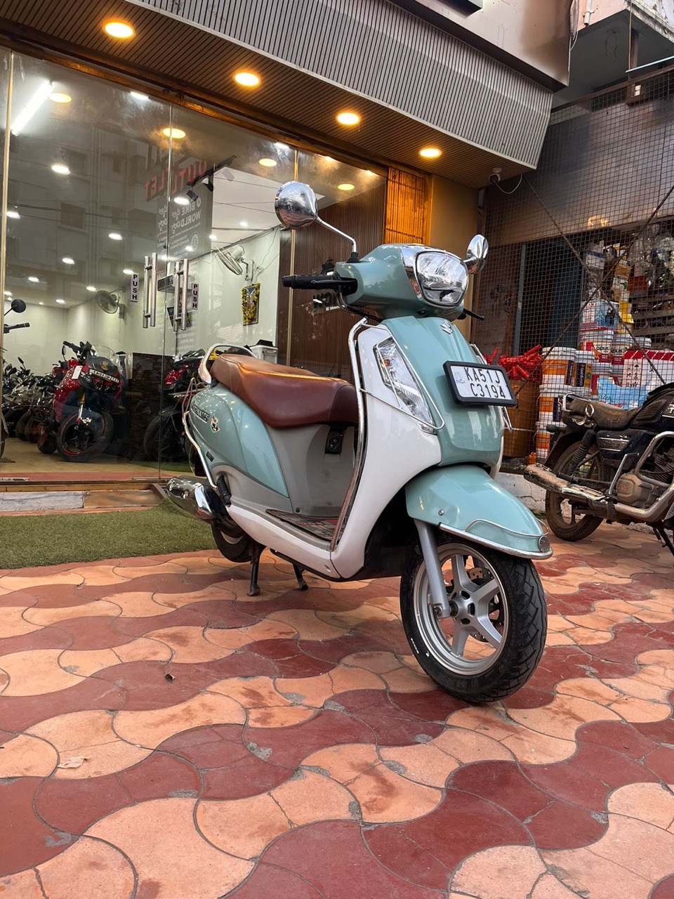 Suzuki Access 125/ 2024 Model view 3