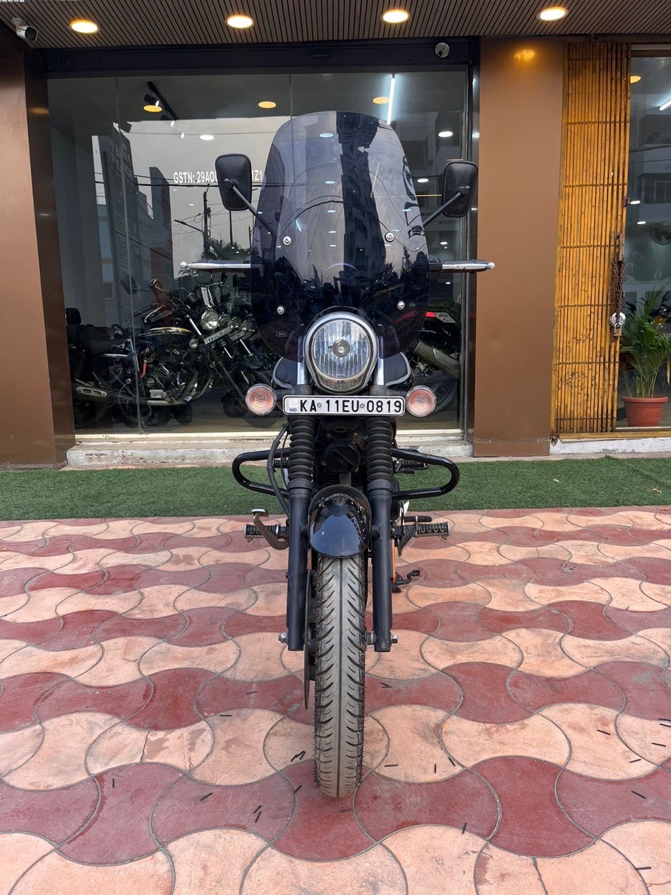 Bajaj Avenger Street 160/2022 Model view 3
