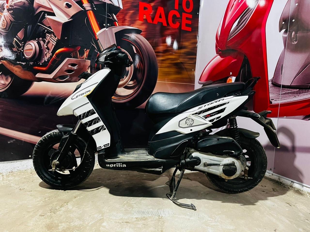 Aprilia Storm/2019 Dec view 6