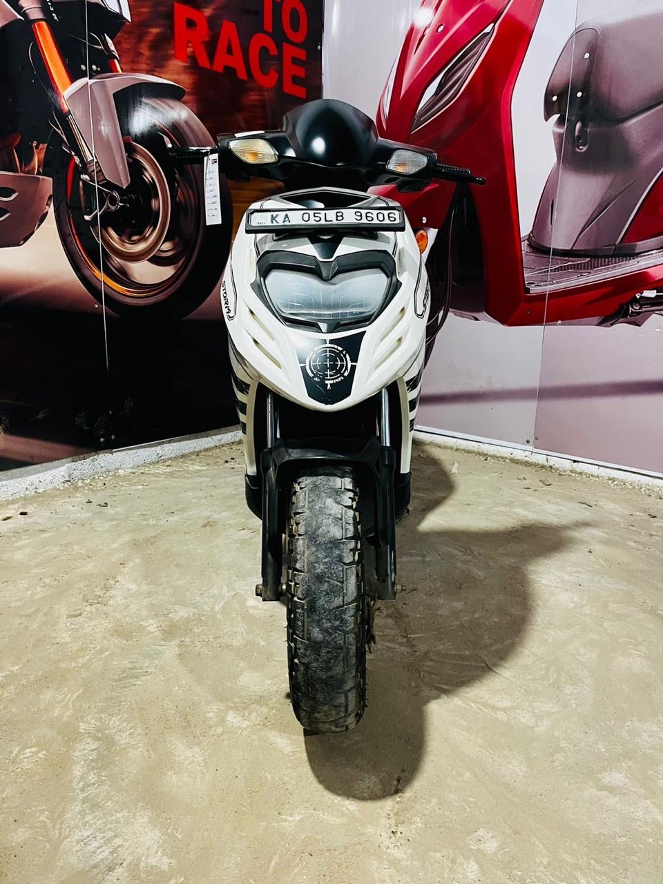 Aprilia Storm/2019 Dec view 4