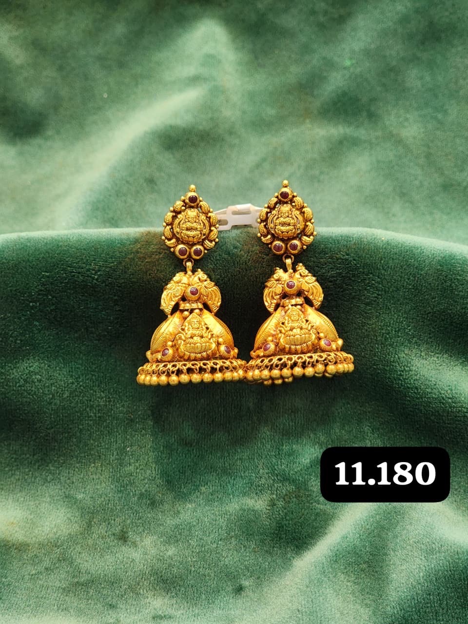Traditional Gold Earring view 5