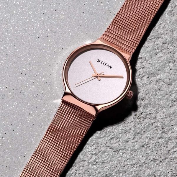 Titan Womens Watch 95141WM01 view 3