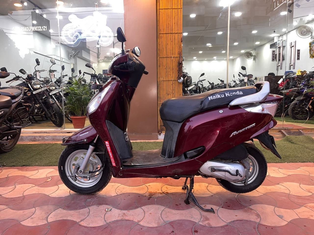 Honda Aviator/2012 Model view 5