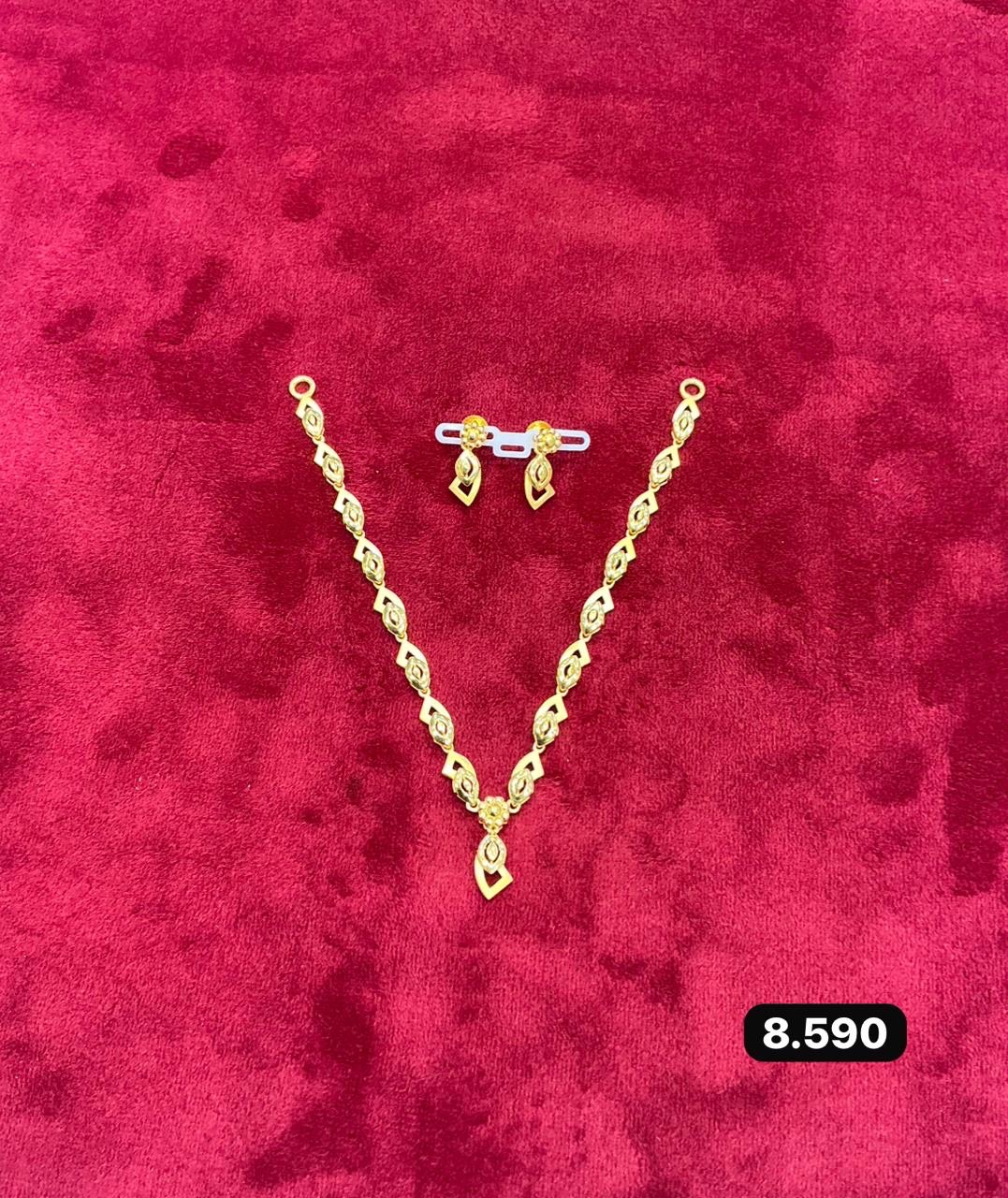 Casting Gold Necklace Set view 8