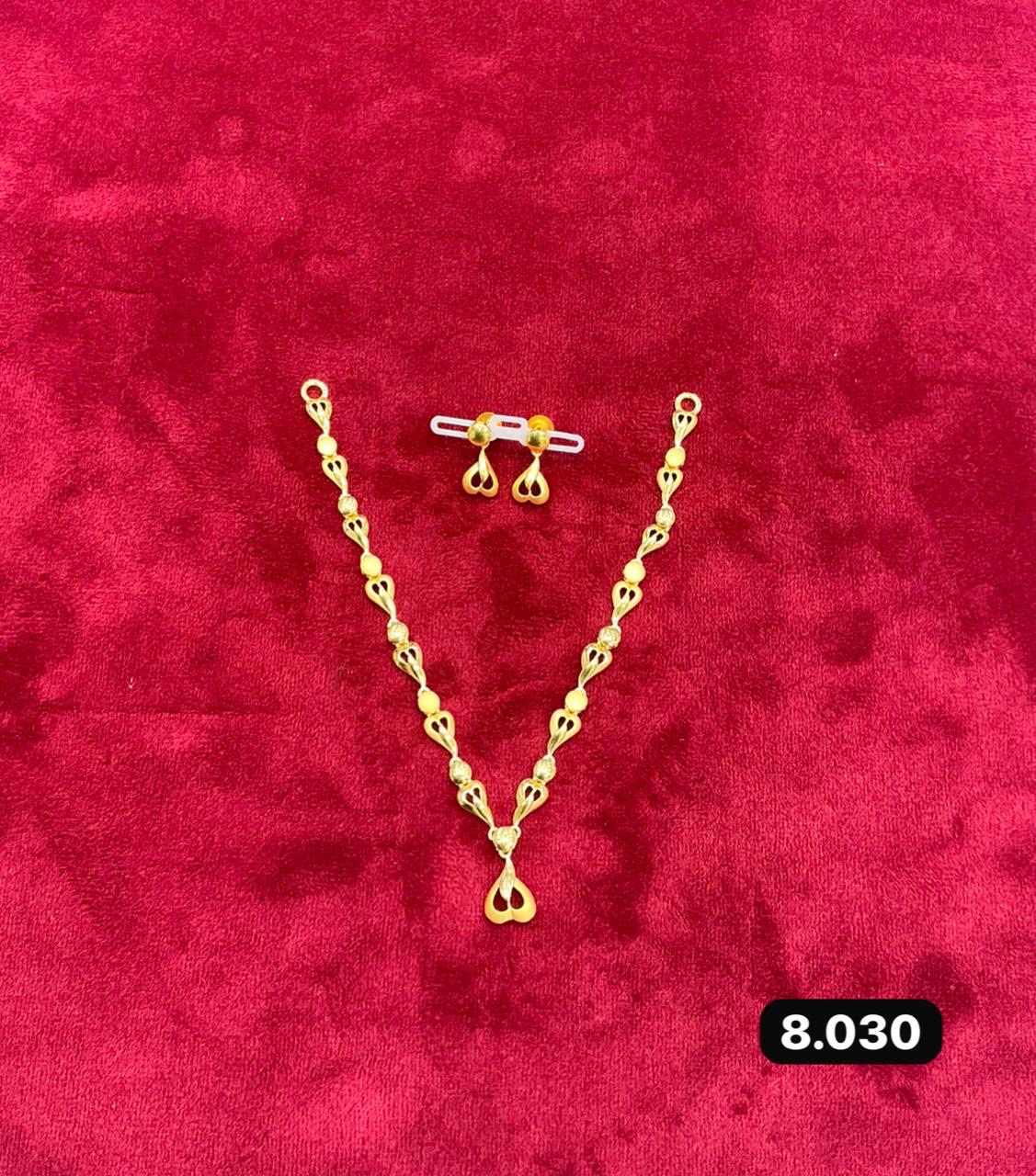 Casting Gold Necklace Set view 6