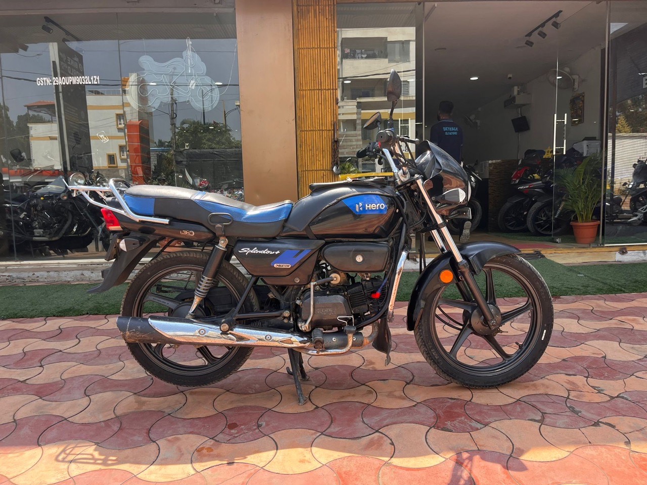 Hero  Splendor Plus/2023 Model view 5