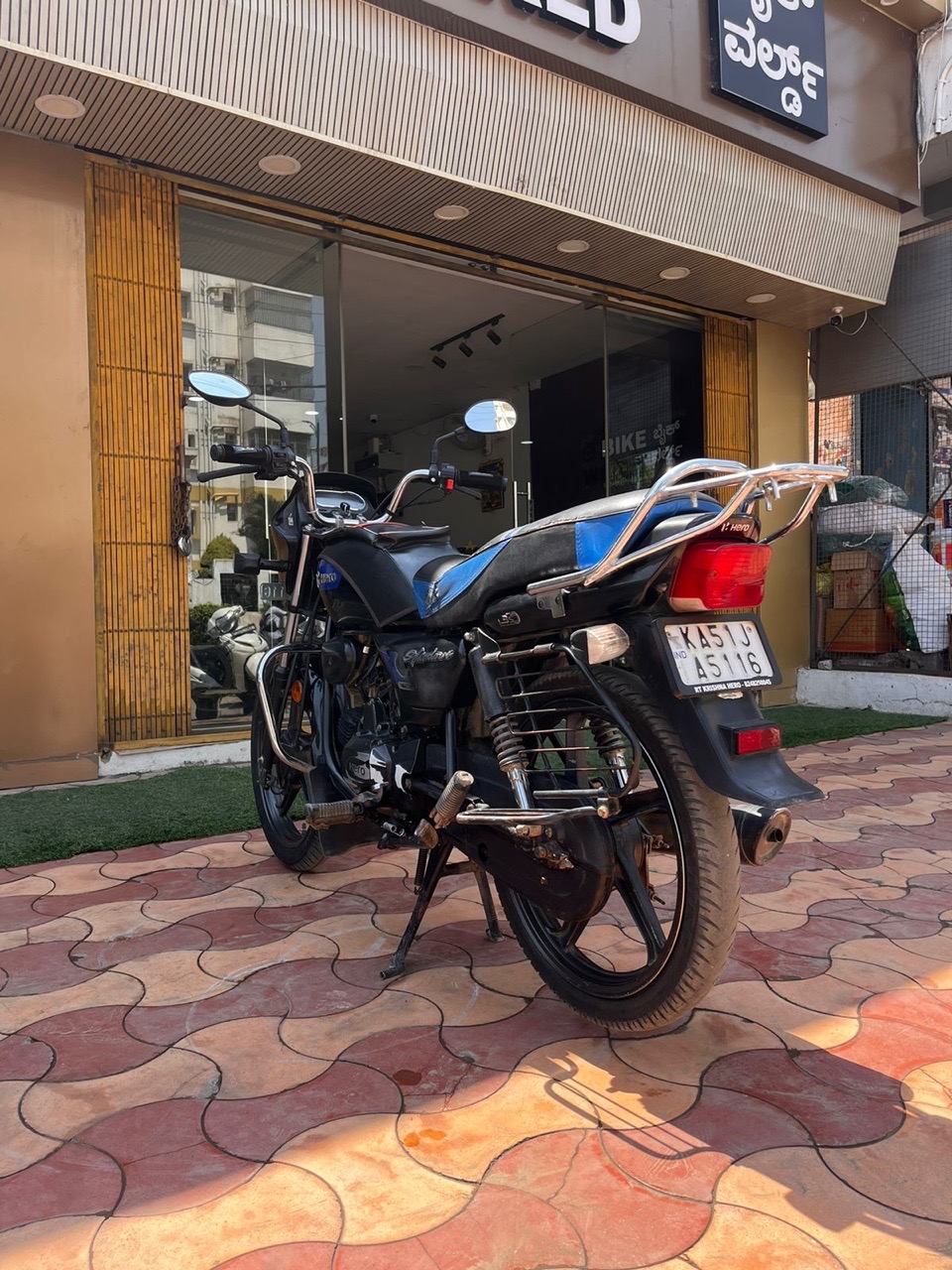 Hero  Splendor Plus/2023 Model view 6