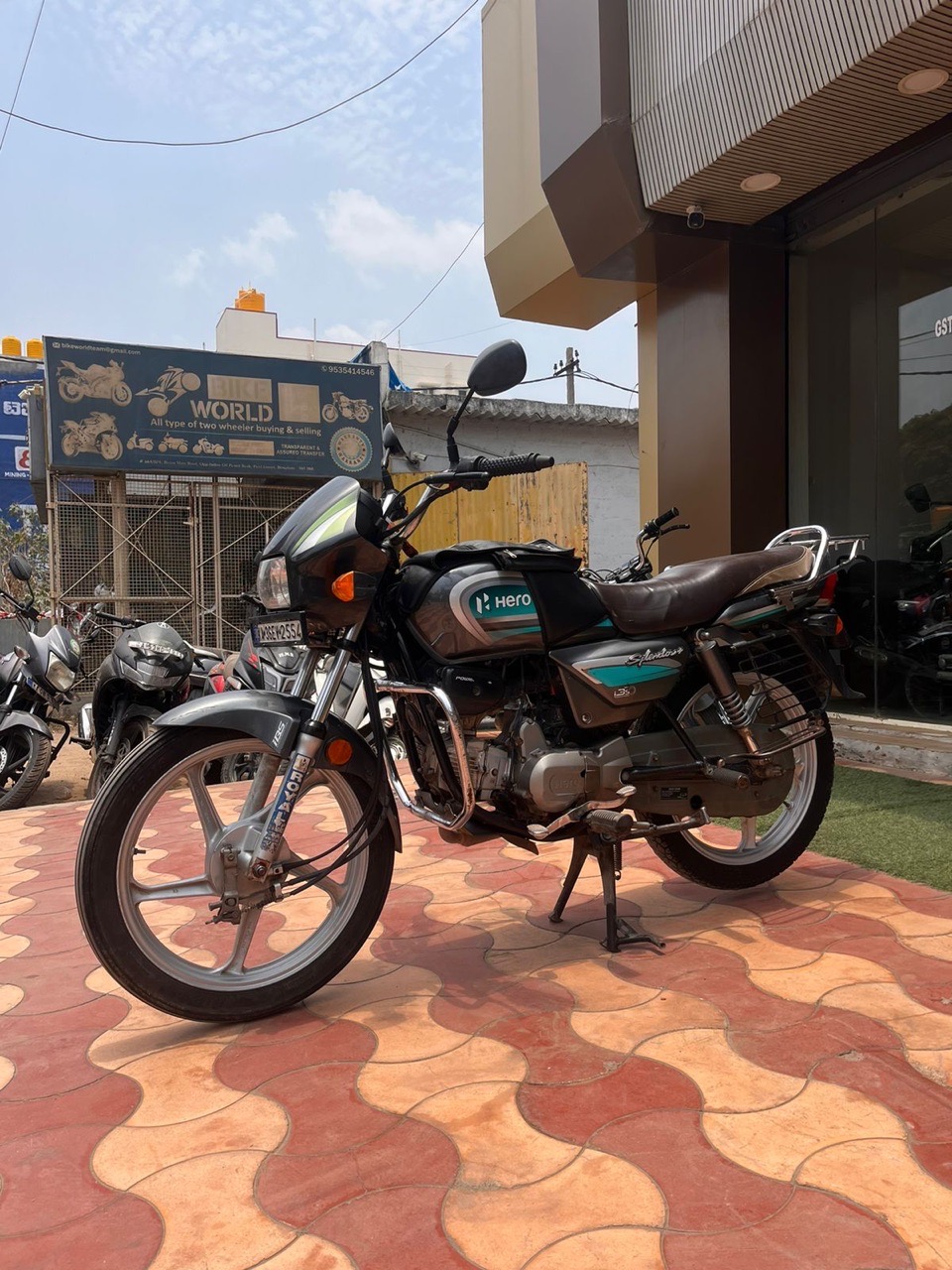 Hero Splendor Plus/2020 Model view 3