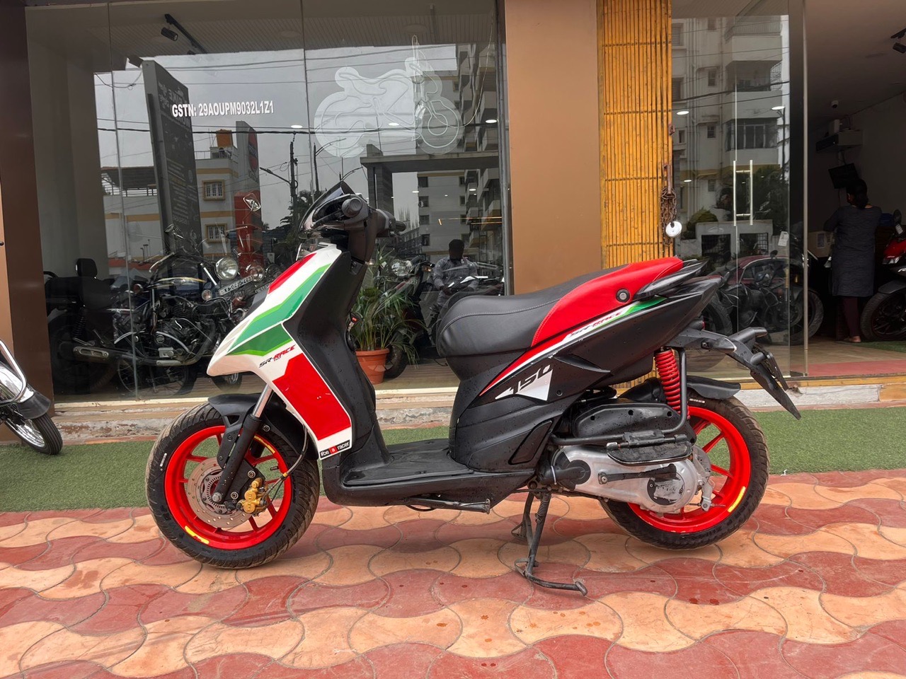 Aprilia SR 150/ 2019 Model view 6