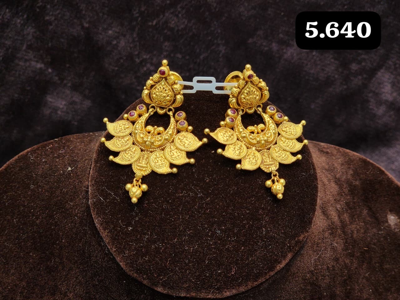 Traditional Gold Earri view 6