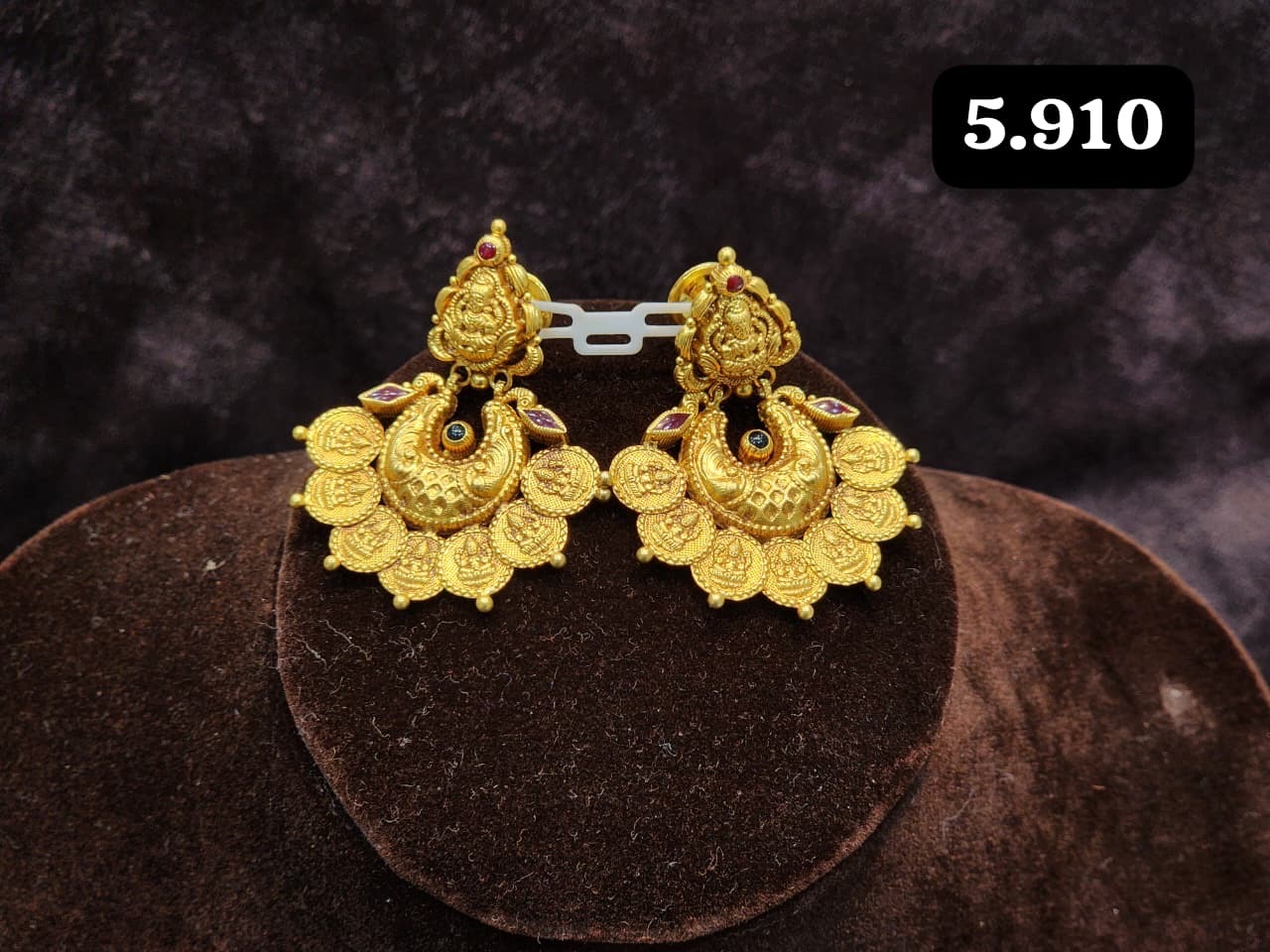 Traditional Gold Earri view 8