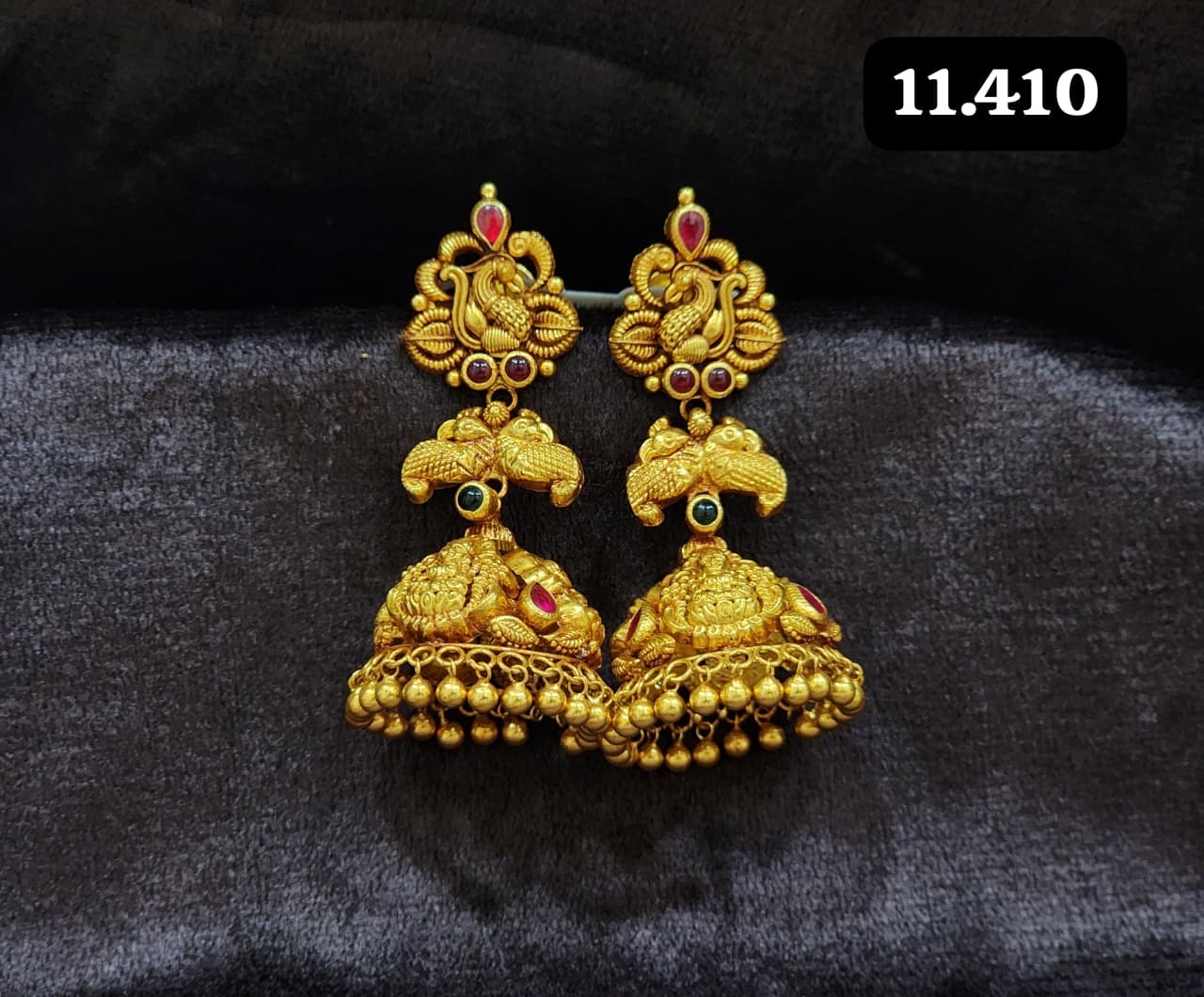 Traditional Gold Zhumka view 5