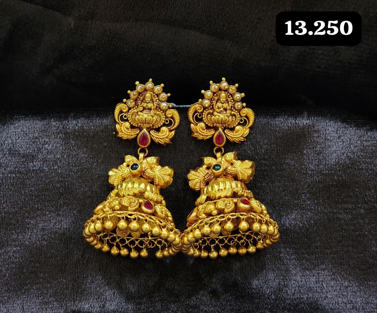 Traditional Gold Zhumka view 6