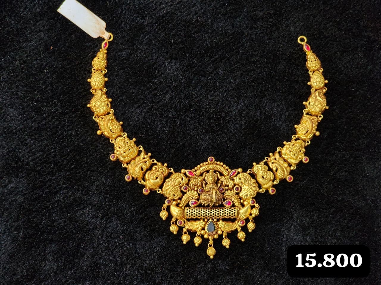 Traditiona Gold Necklace view 7