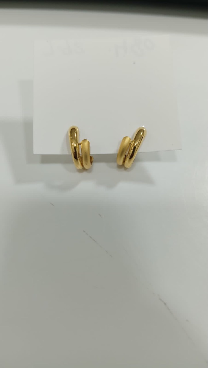 Gold Leaf Design Earrings view 7