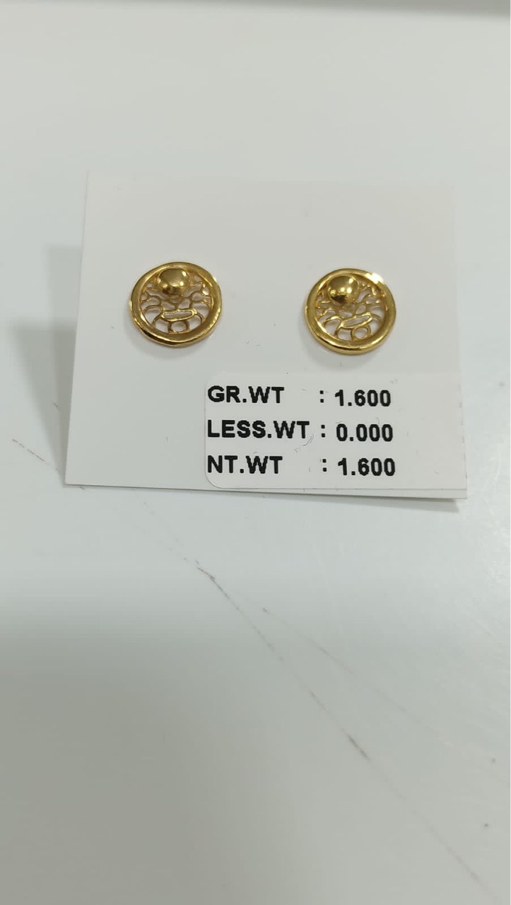 Leaf Design Earrings view 5