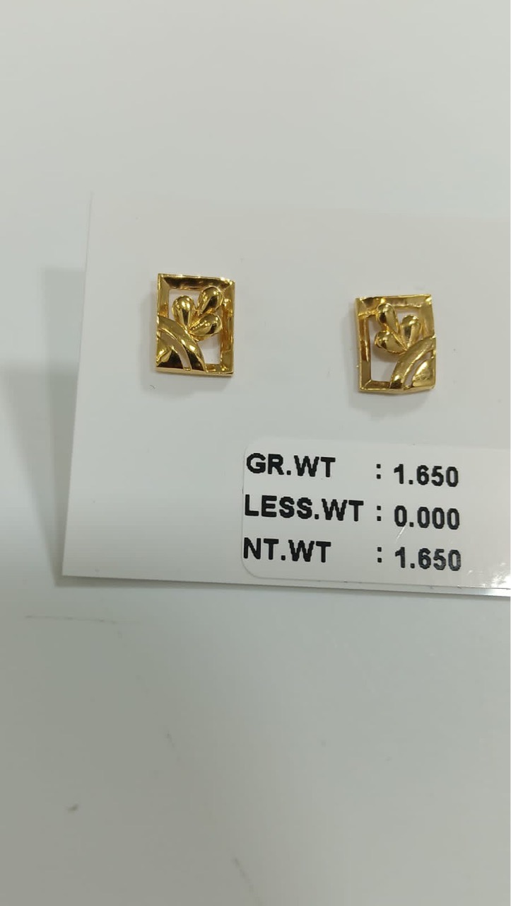 Gold Flower Studs view 10