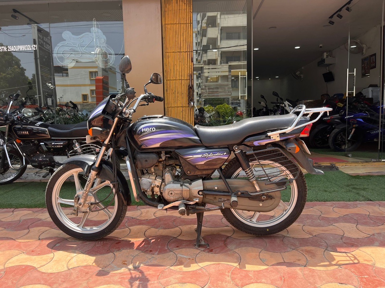 Hero  Splendor/ 2019 Model view 5