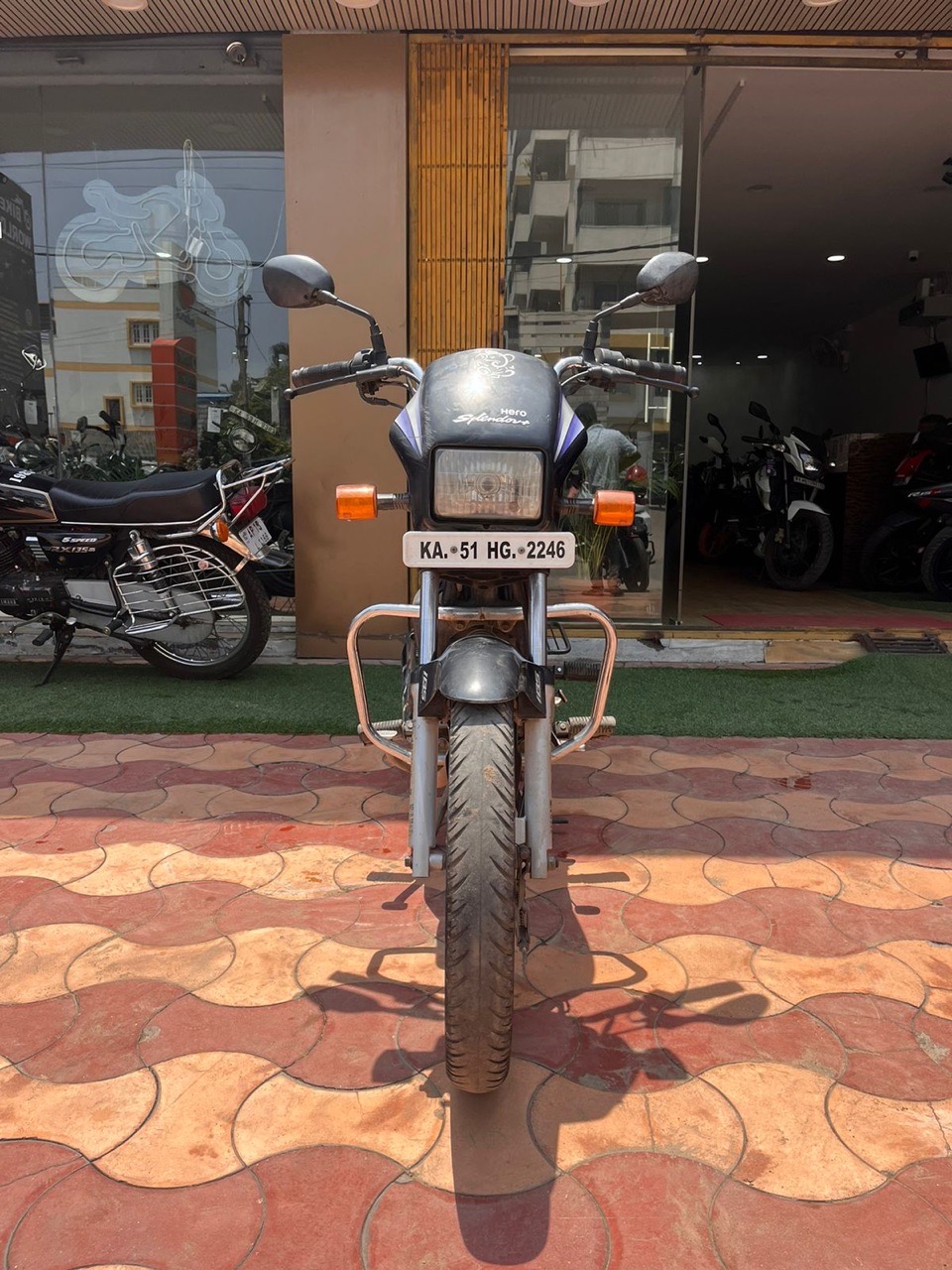 Hero  Splendor/ 2019 Model view 4
