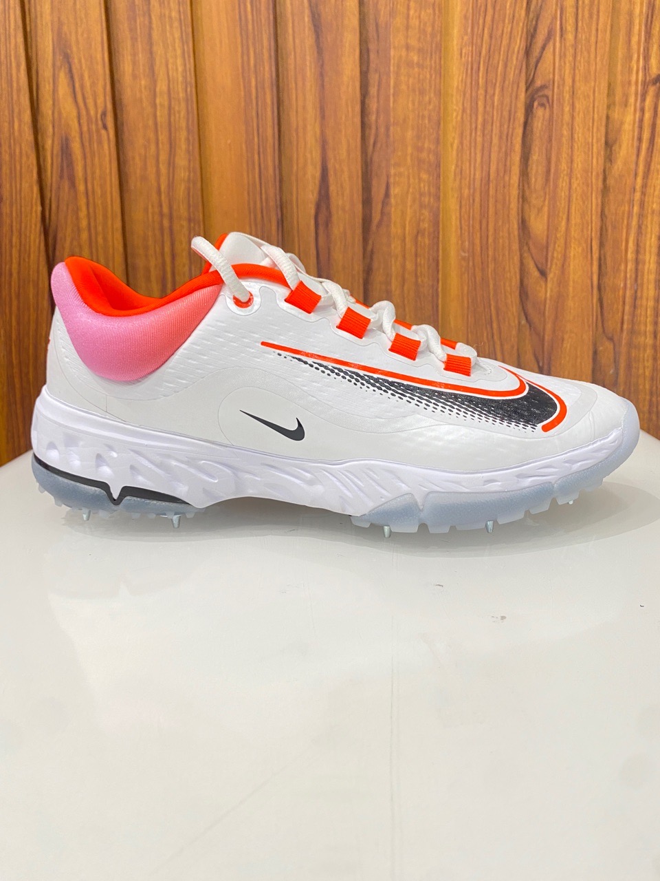 Nike Cricket Shoes view 4