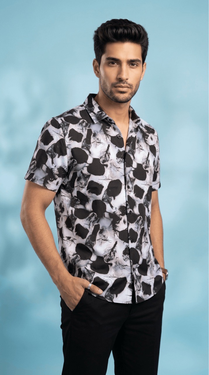 Printed Short-Sleeve Shirt view 4