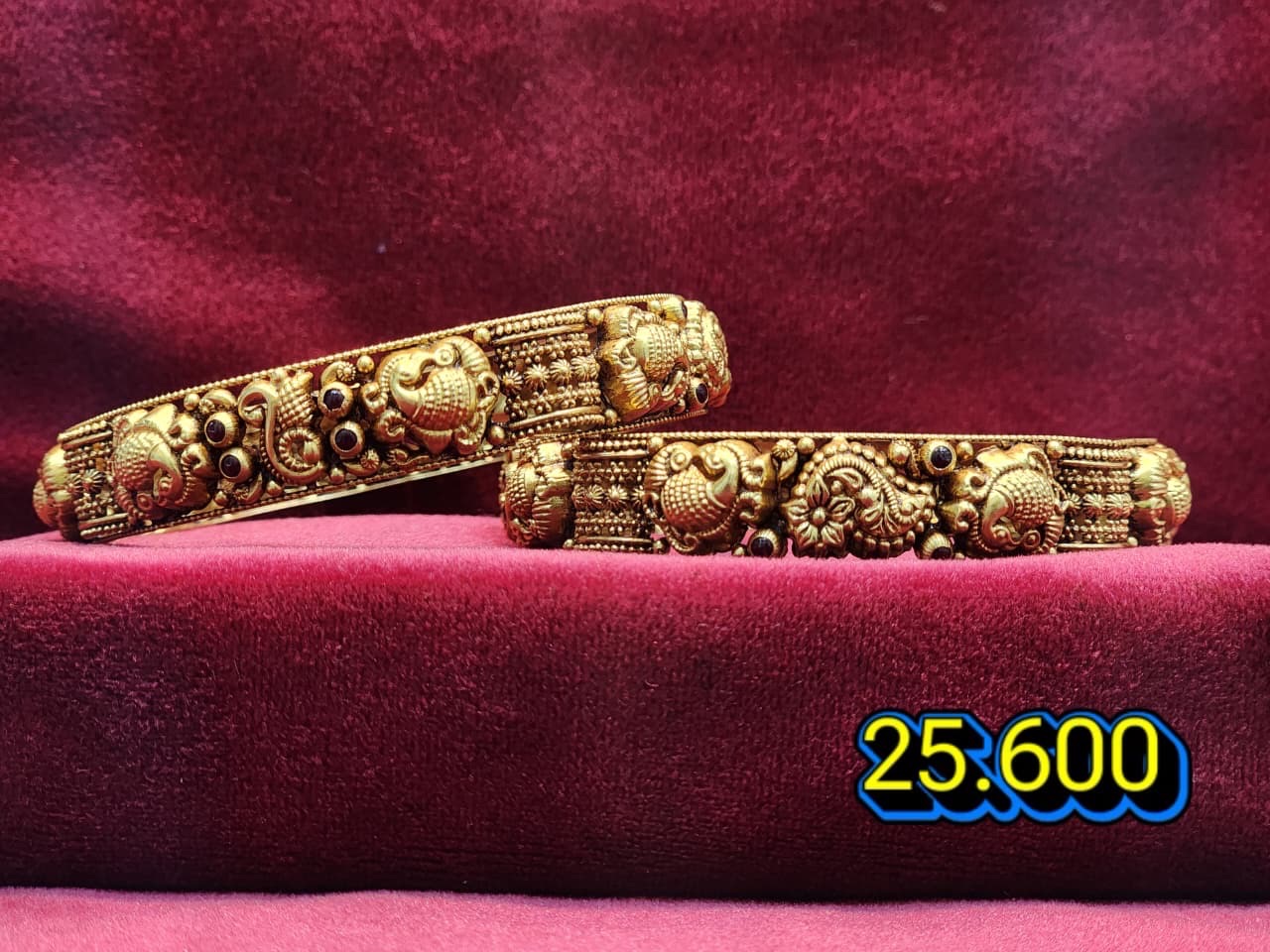 Traditional Gold Bangles 17526 view 6