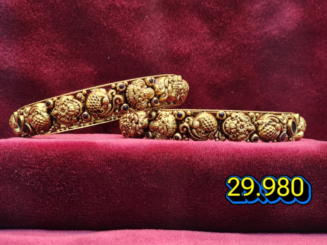 Traditional Gold Bangles 17526 view 7