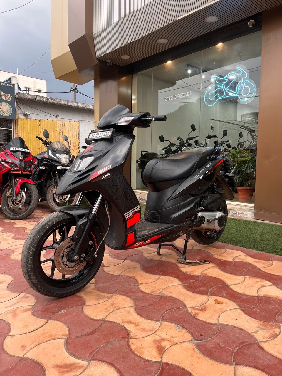Aprilia 160/2019 Model view 3