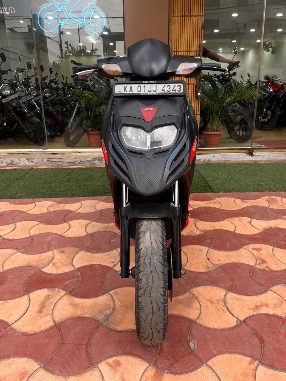 Aprilia 160/2019 Model view 4