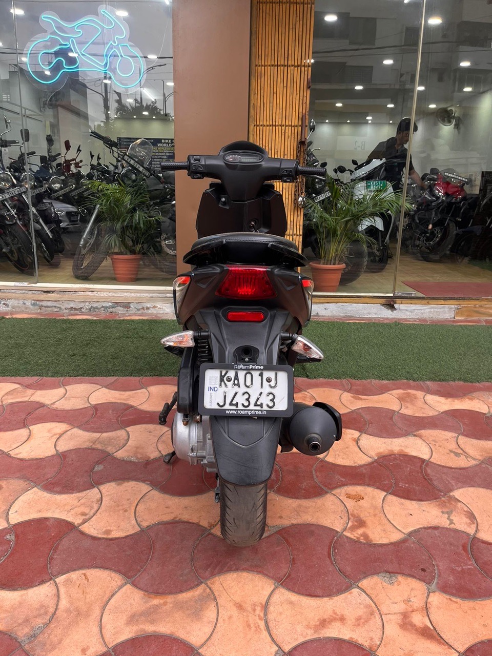 Aprilia 160/2019 Model view 9