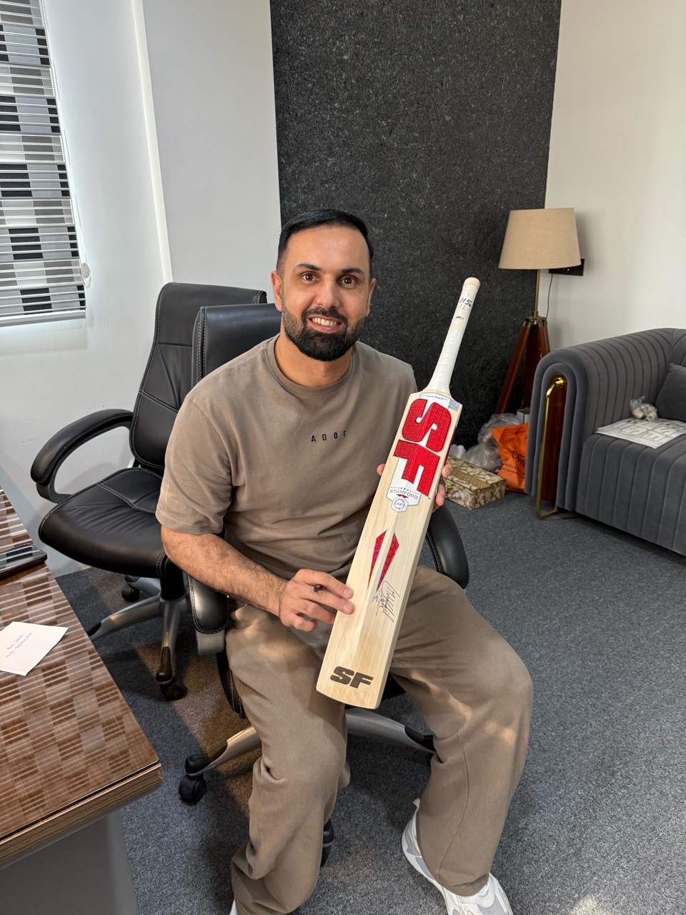 SF Cricket Bat view 2