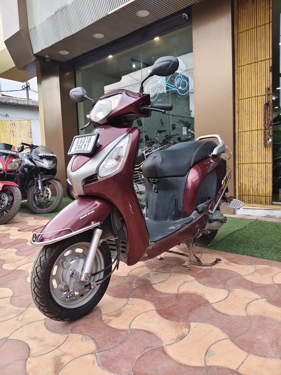 Honda Aviator/2015 Model view 3