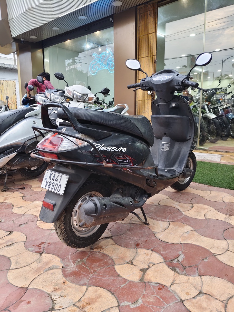 Hero Pleasure/2012 Model view 7