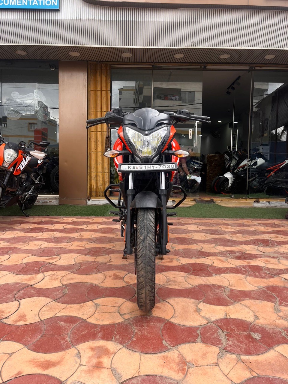 Bajaj Pulsar Ns 125/ 2023 Model view 4