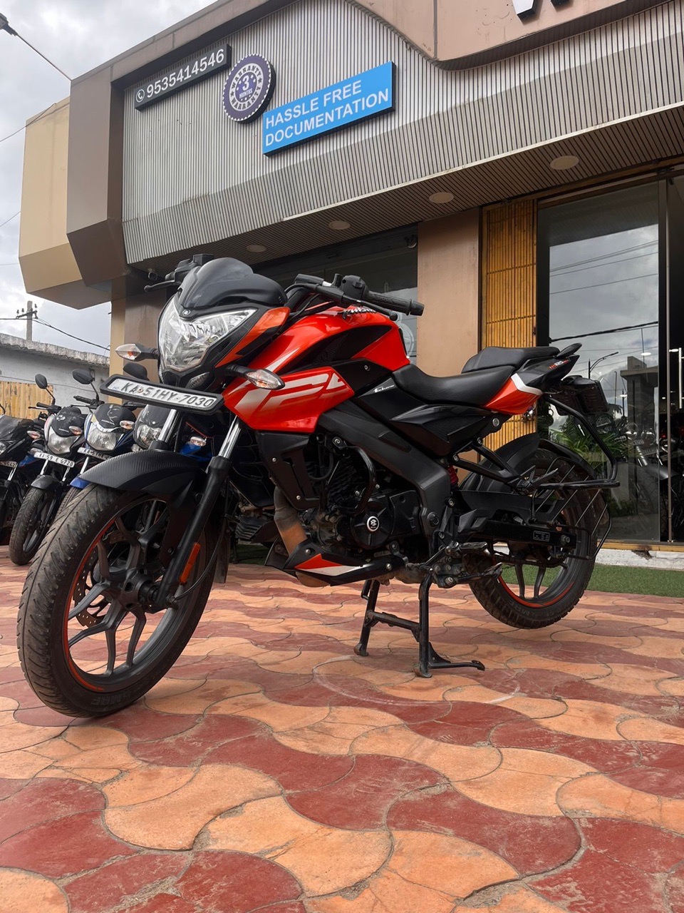 Bajaj Pulsar Ns 125/ 2023 Model view 7