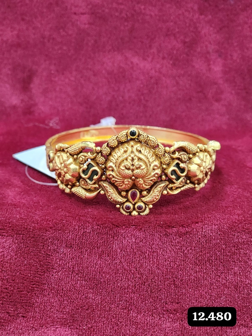 Traditional Gold Rings view 2