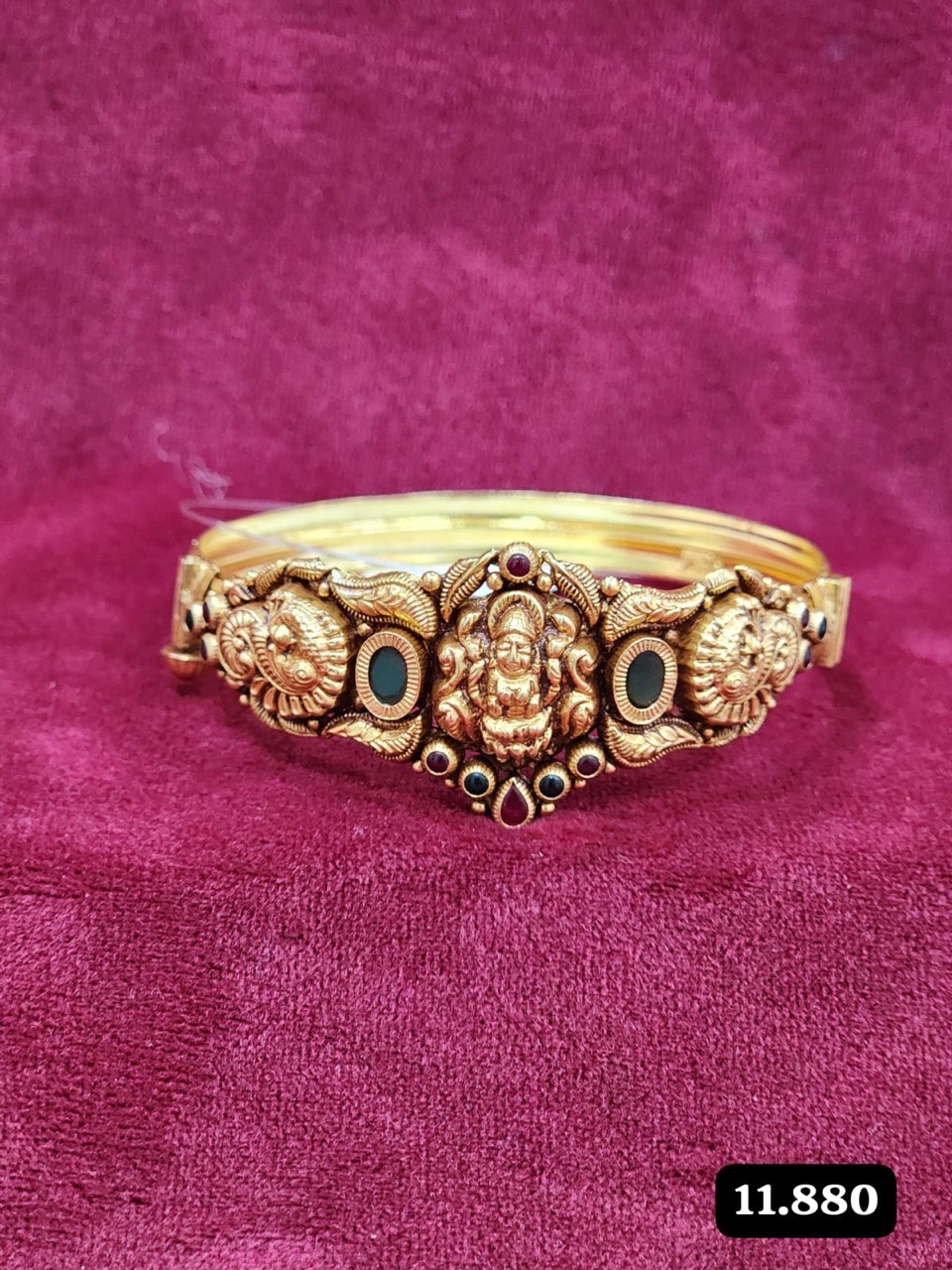 Traditional Gold Rings view 7