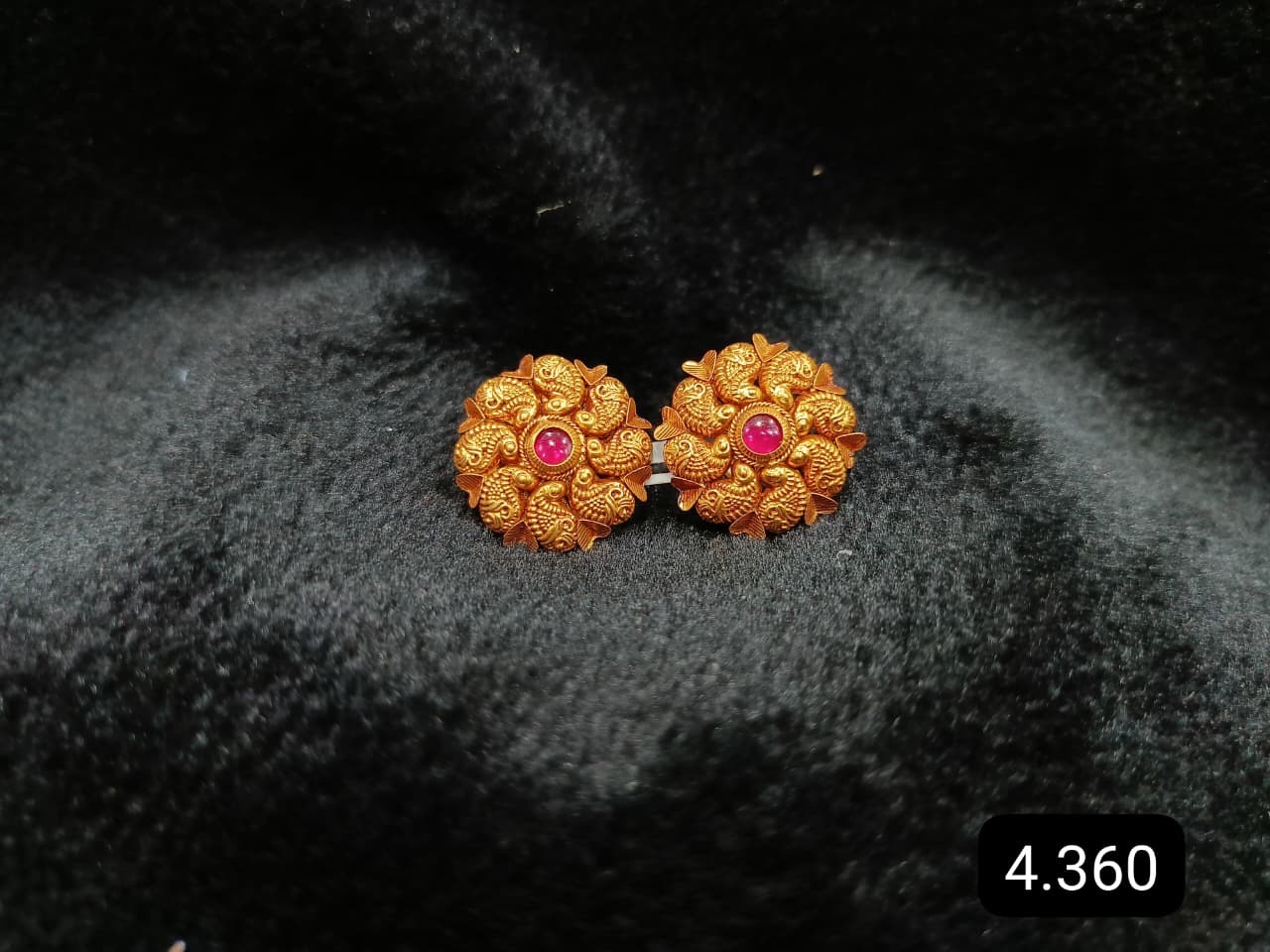 Traditional Gold Earrings 150626 view 5