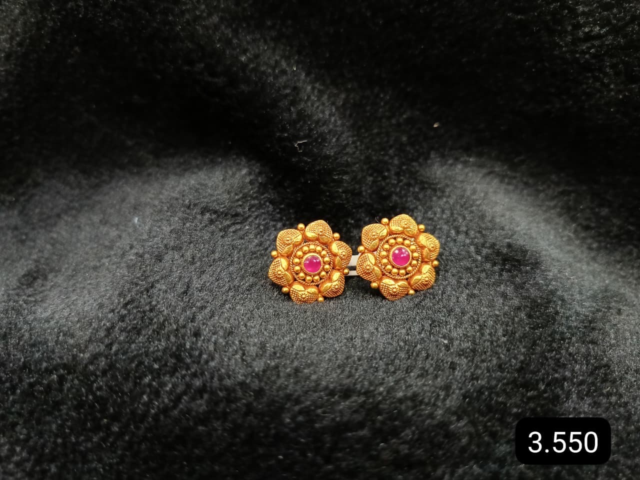 Traditional Gold Earrings 150626 view 3