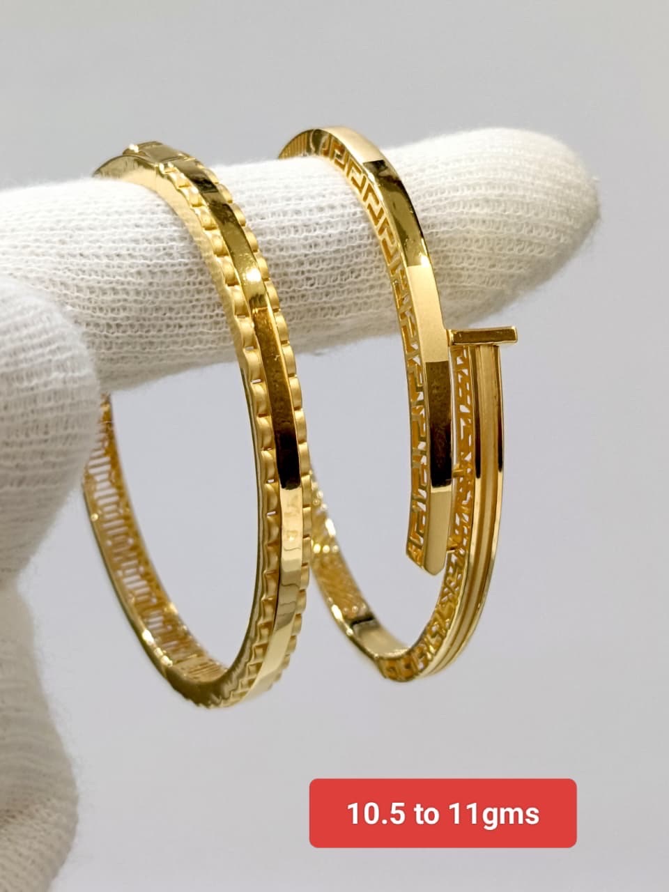 Elegant Gold Bracelets view 6