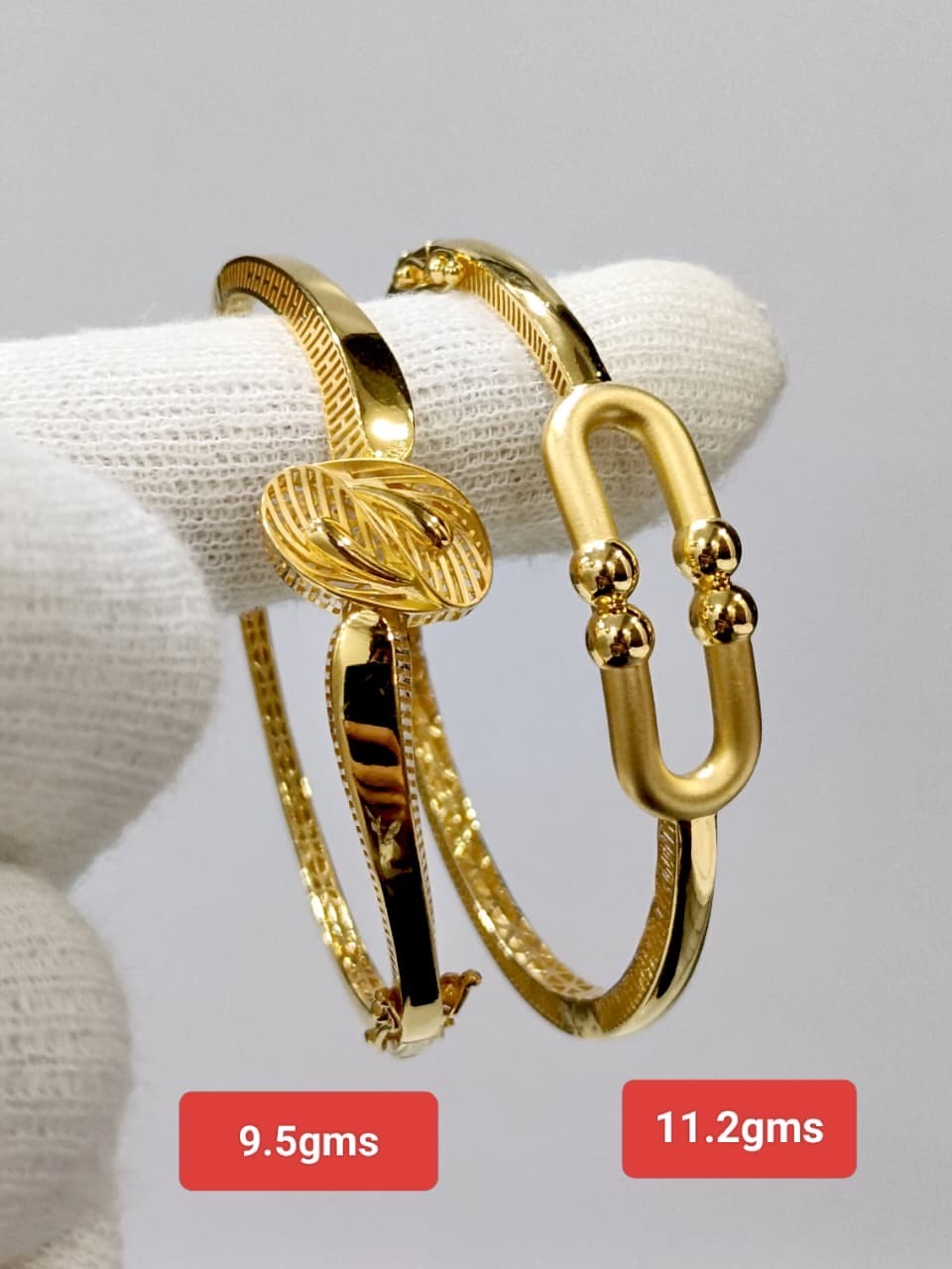 Elegant Gold Bracelets view 10