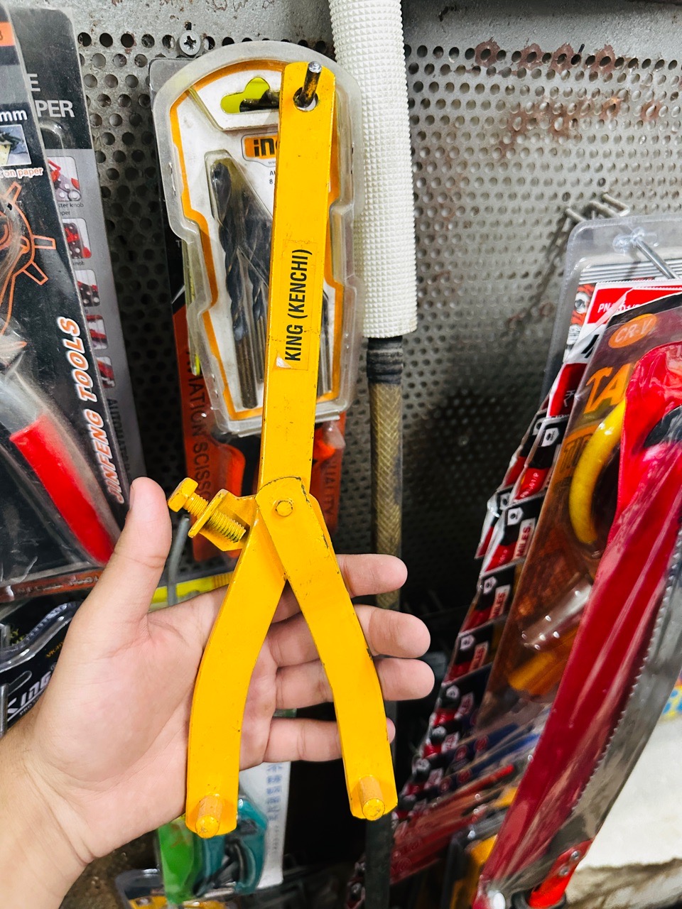 King Kenchi Pliers view 2